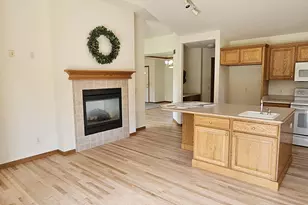 5614 N Vista Ln, Janesville, WI 53548 - Photo 6