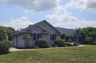 5614 N Vista Ln, Janesville, WI 53548 - Photo 1