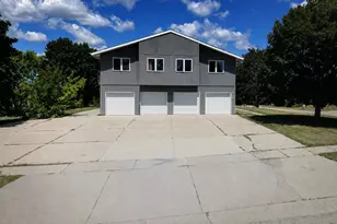 700 Meadow Park Dr, Clinton, WI 53525 - Photo 1