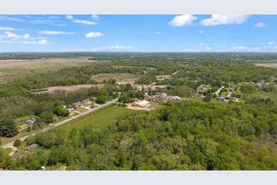 W8287 County Road P, Pardeeville, WI 53954 - Photo 48