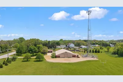 W8287 County Road P, Pardeeville, WI 53954 - Photo 2