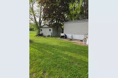 381 Skyline Drive, Edgerton, WI 53534 - Photo 2