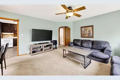 2219 Jackson Street, La Crosse, WI 54601 - Photo 4