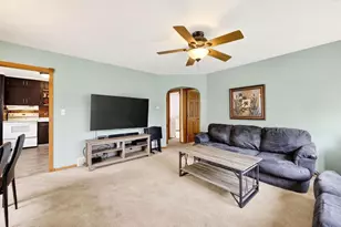 2219 Jackson St, La Crosse, WI 54601 - Photo 4