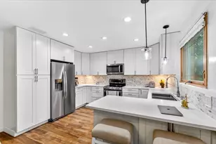326 Racine Rd, Madison, WI 53705 - Photo 16
