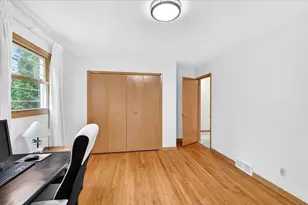 326 Racine Rd, Madison, WI 53705 - Photo 10