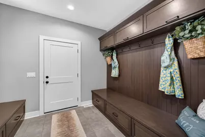 2412 Kilarney Way, Waunakee, WI 53597 - Photo 34