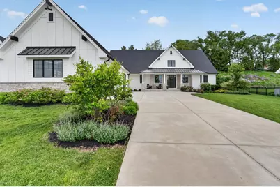2412 Kilarney Way, Waunakee, WI 53597 - Photo 66