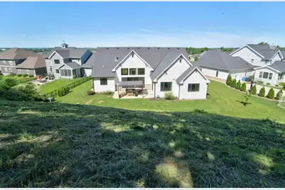 2412 Kilarney Way, Waunakee, WI 53597 - Photo 64