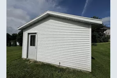 409 E Division Street, Ridgeville, WI 53533 - Photo 12