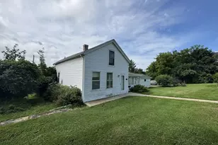 409 E Division St, Ridgeville, WI 53533 - Photo 6