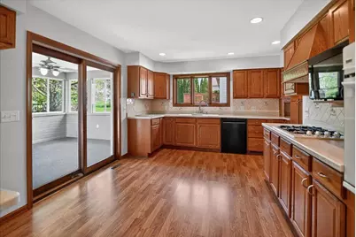 409 Badger Lane, Waunakee, WI 53597 - Photo 18