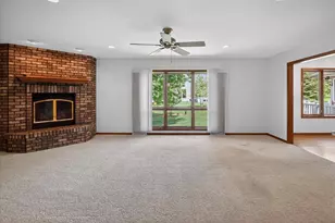 409 Badger Ln, Waunakee, WI 53597 - Photo 22