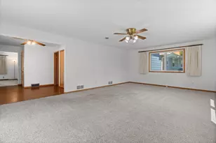1813 Windom Way, Madison, WI 53704 - Photo 14
