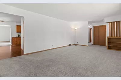 1813 Windom Way, Madison, WI 53704 - Photo 6