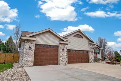 3215 Conservancy Estates Lane, Sun Prairie, WI 53590 - Photo 4