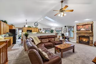 3215 Conservancy Estates Ln, Sun Prairie, WI 53590 - Photo 12