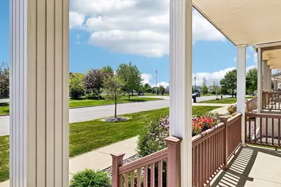 976 Stonehaven Drive, Sun Prairie, WI 53590 - Photo 2
