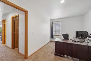 976 Stonehaven Dr, Sun Prairie, WI 53590 - Photo 20