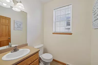 976 Stonehaven Drive, Sun Prairie, WI 53590 - Photo 8