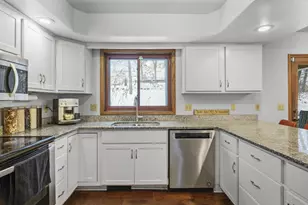 6202 Rivercrest Dr, Mcfarland, WI 53558 - Photo 8