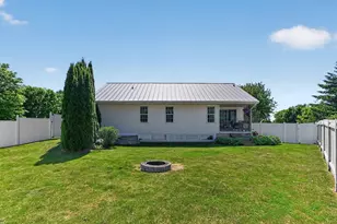 6601 Village Park Dr, Madison, WI 53718 - Photo 44