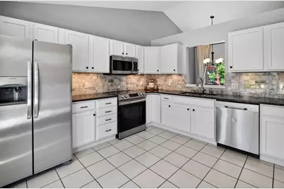 6601 Village Park Drive, Madison, WI 53718 - Photo 8