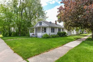 1521 Mineral Point Ave, Janesville, WI 53548 - Photo 2