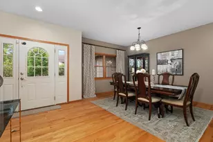 730 Greystone Ln, Middleton, WI 53562 - Photo 2