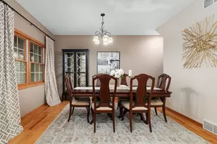 730 Greystone Ln, Middleton, WI 53562 - Photo 10