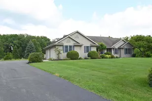 5614 N Vista Ln, Janesville, WI 53548 - Photo 14