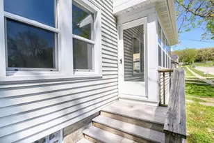 223 E Woolcock St, Jefferson, WI 53549 - Photo 10