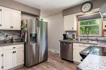 640 Adventure Court, Beloit, WI 53511 - Photo 22