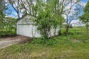 215 W Mill St, Poynette, WI 53955 - Photo 4
