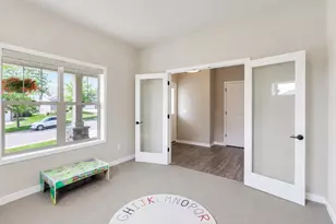 204 Westmorland Dr, Mount Horeb, WI 53572 - Photo 4