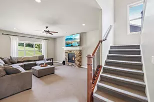 204 Westmorland Dr, Mount Horeb, WI 53572 - Photo 14