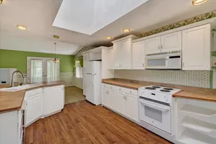 4163 Eastridge Dr, Janesville, WI 53546 - Photo 12