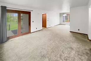 2802 S Felker Ave, Marshfield, WI 54449 - Photo 4