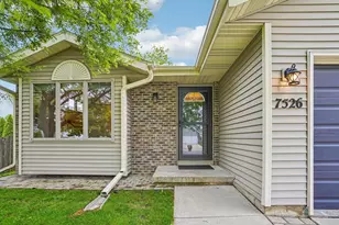 7526 Crawling Stone Rd, Madison, WI 53719 - Photo 2