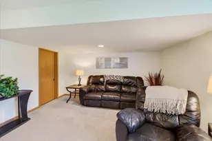 828 Dunn Ave, Oregon, WI 53575 - Photo 20