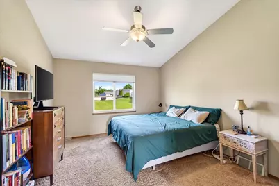823 Vista Ridge Drive, Mount Horeb, WI 53572 - Photo 18