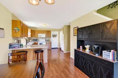 823 Vista Ridge Drive, Mount Horeb, WI 53572 - Photo 14