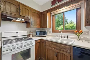 3614 Rolling Hill Dr, Middleton, WI 53562 - Photo 18