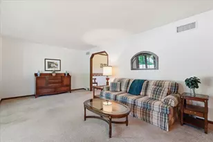 3614 Rolling Hill Dr, Middleton, WI 53562 - Photo 10