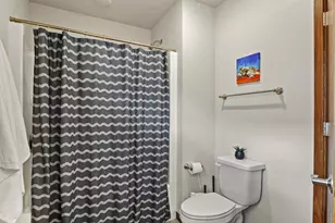 2427 Allied Dr, Madison, WI 53711 - Photo 18