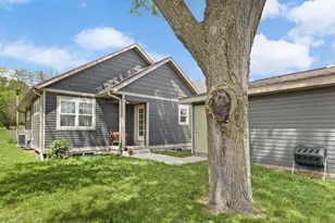 2427 Allied Dr, Madison, WI 53711 - Photo 34