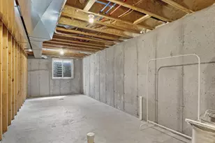 2427 Allied Dr, Madison, WI 53711 - Photo 26
