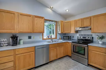 232 Yarrow Hill Drive, Cottage Grove, WI 53527 - Photo 8