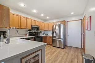 W10695 Blackhawk Trail, Fox Lake, WI 53933 - Photo 20