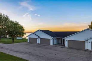 W10695 Blackhawk Trail, Fox Lake, WI 53933 - Photo 4